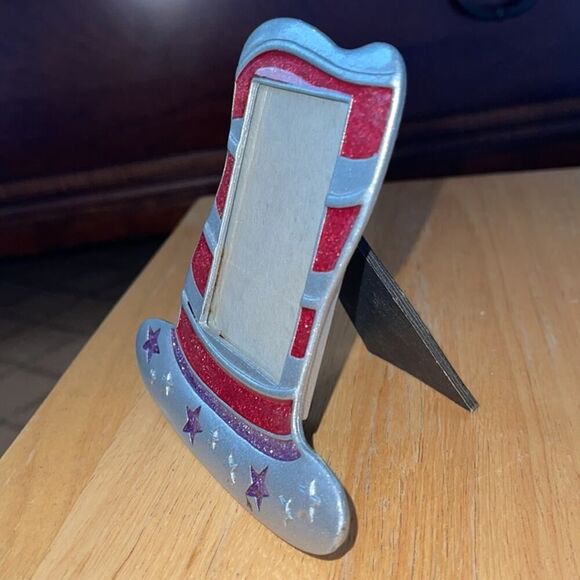 Dr. Seuss style Silver stripes & stars hat frame NWOT - Picture 4 of 4